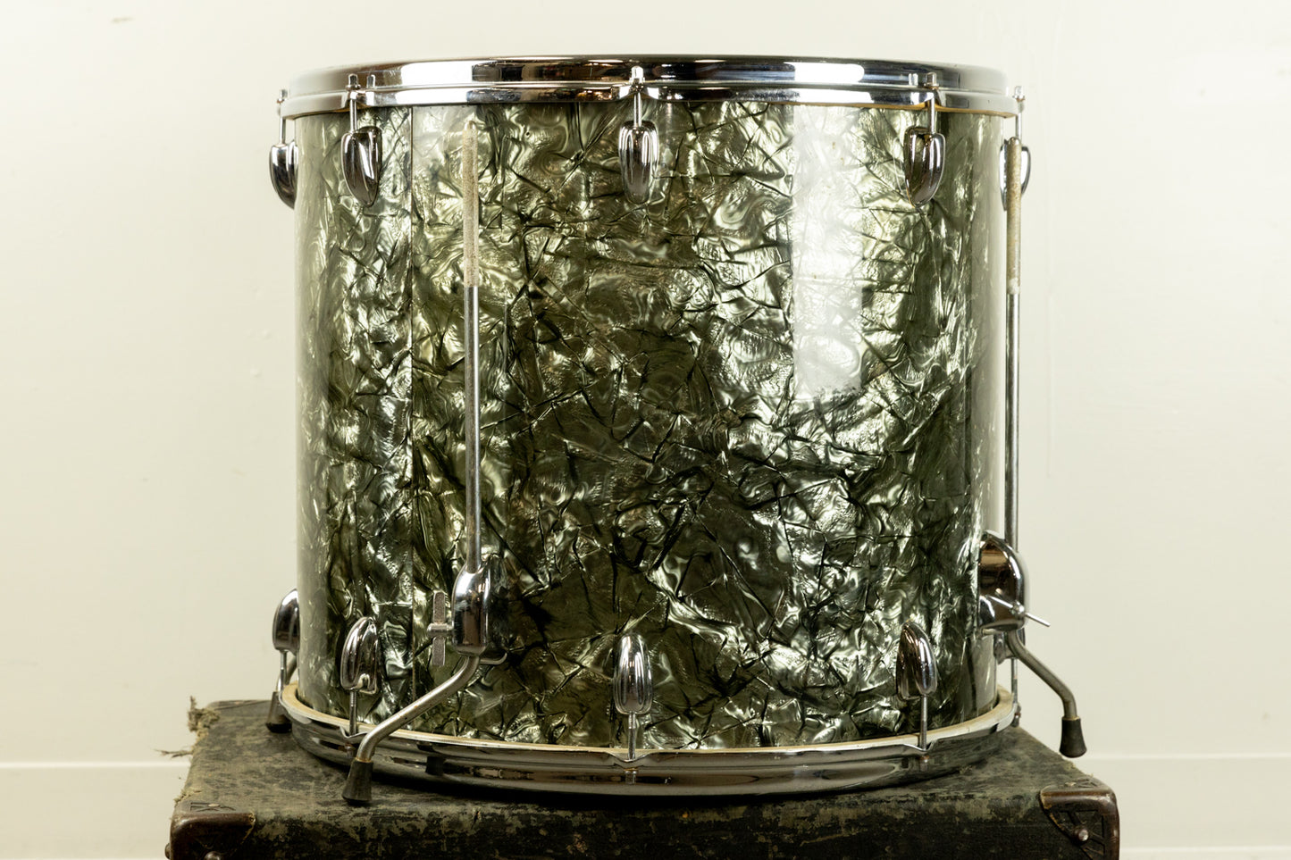 1960s Slingerland 18x20 Black Diamond Pearl Floor Tom