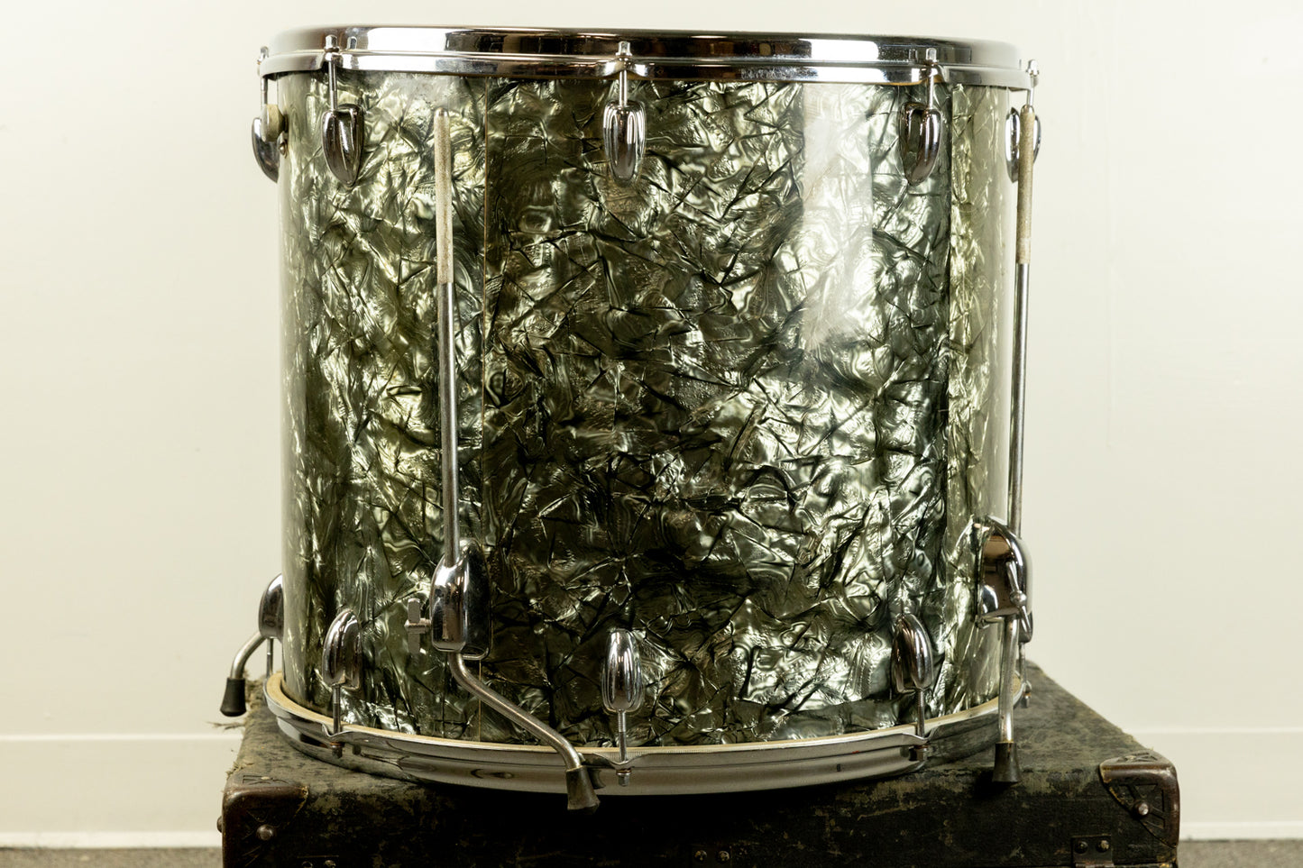 1960s Slingerland 18x20 Black Diamond Pearl Floor Tom