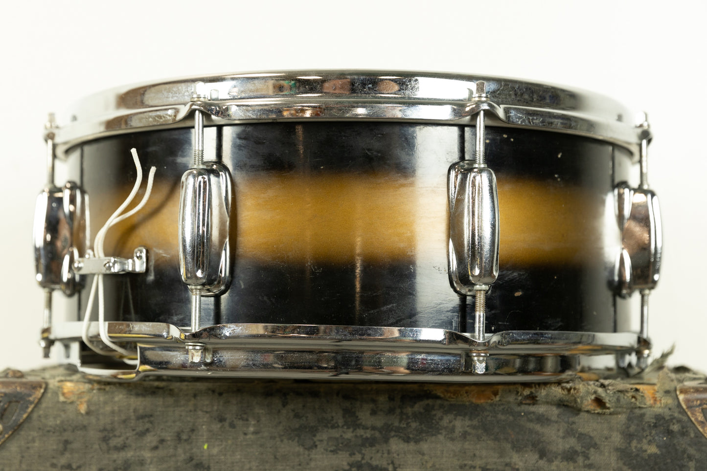 1960s Slingerland 5x14 Hollywood Ace Black & Gold Duco Snare Drum