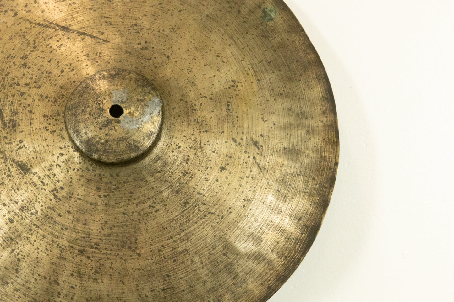 1910s 1920s Rui Ji 13.25" China Cymbal 709g