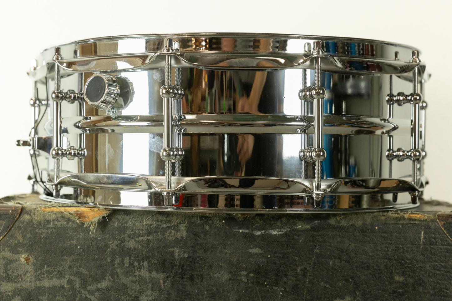 DFD 5x14 Chrome Seamless Aluminum Snare Drum