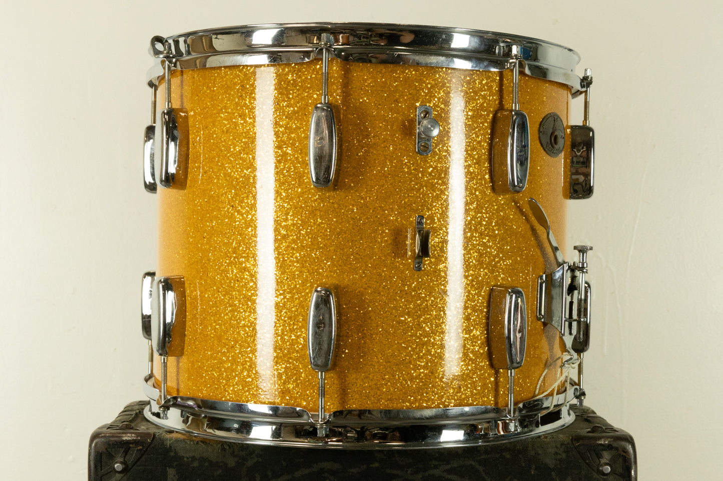 1950s Rogers 12x15 Yorktown Sparkling Gold Pearl Parade Drum