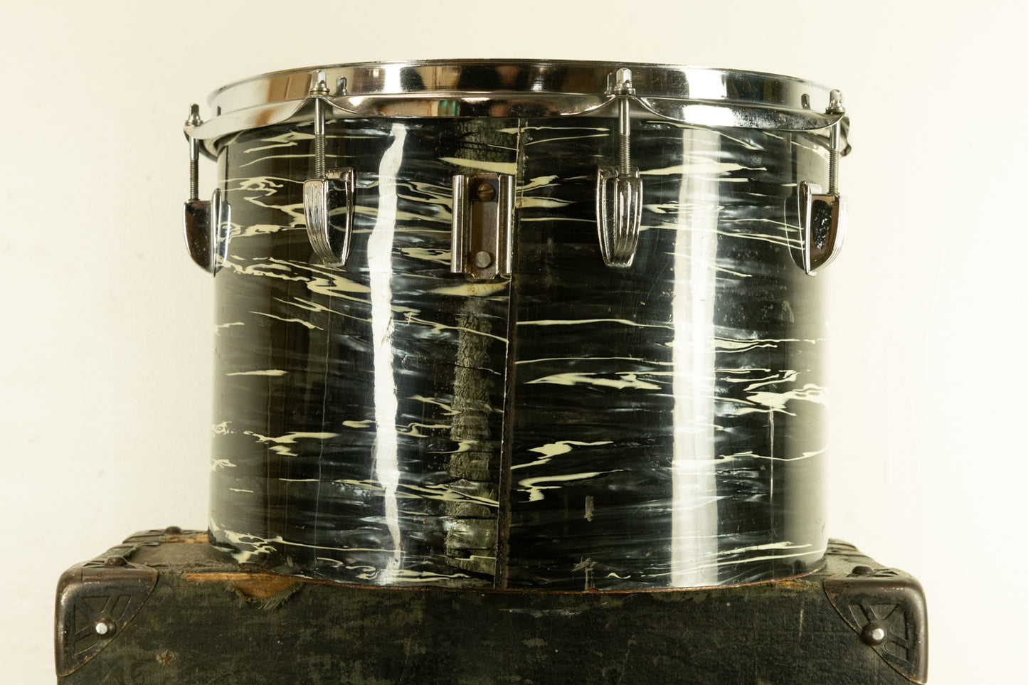 1970s Ludwig 10x15 Oyster Black Pearl Tom