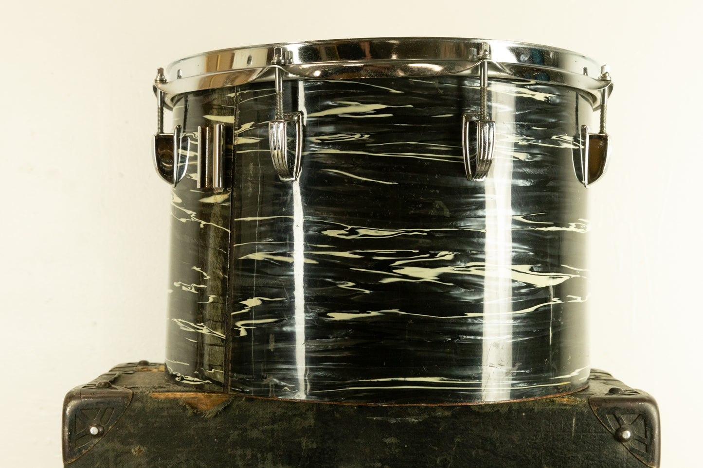 1970s Ludwig 10x15 Oyster Black Pearl Tom