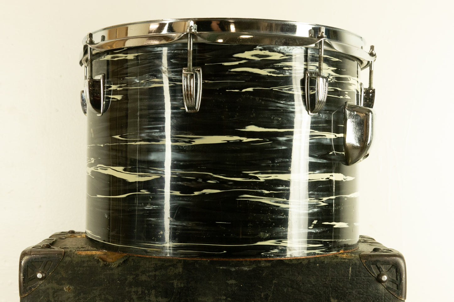 1970s Ludwig 10x15 Oyster Black Pearl Tom