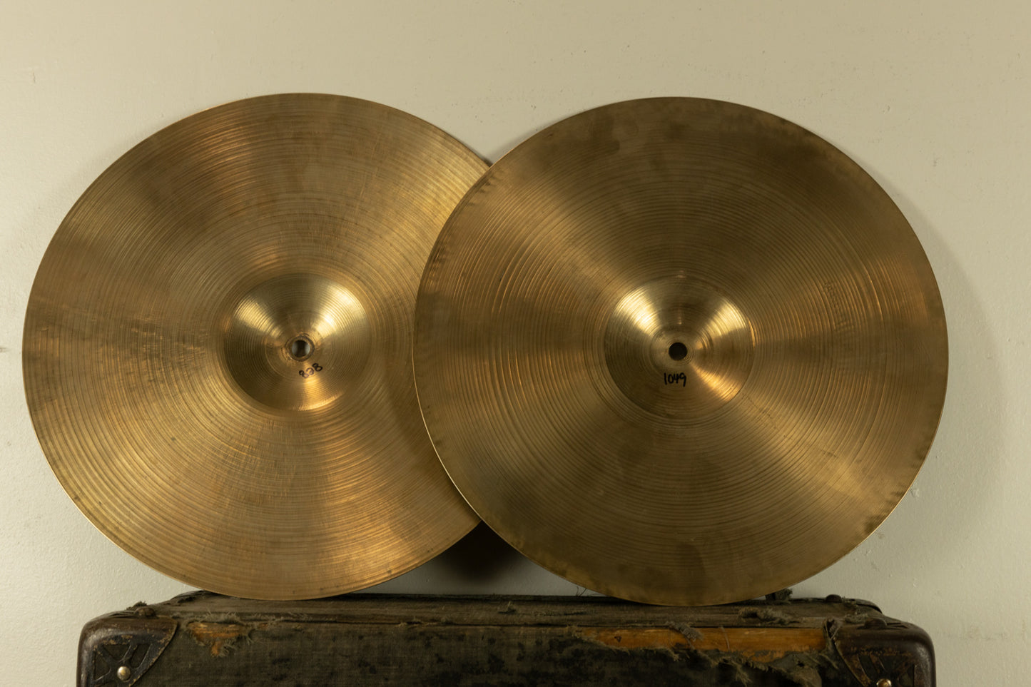 1960s Zildjian A 14" New Beat Hi Hat Cymbals 828g 1049g