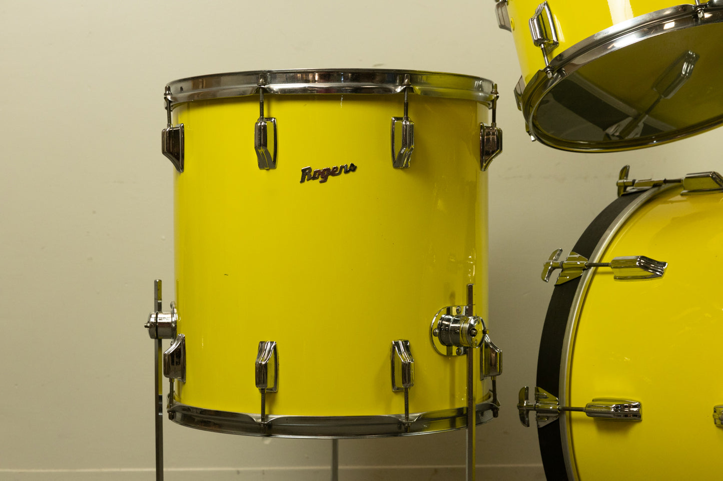 Vintage Rogers "Bumble Bee" Londoner Drum Set