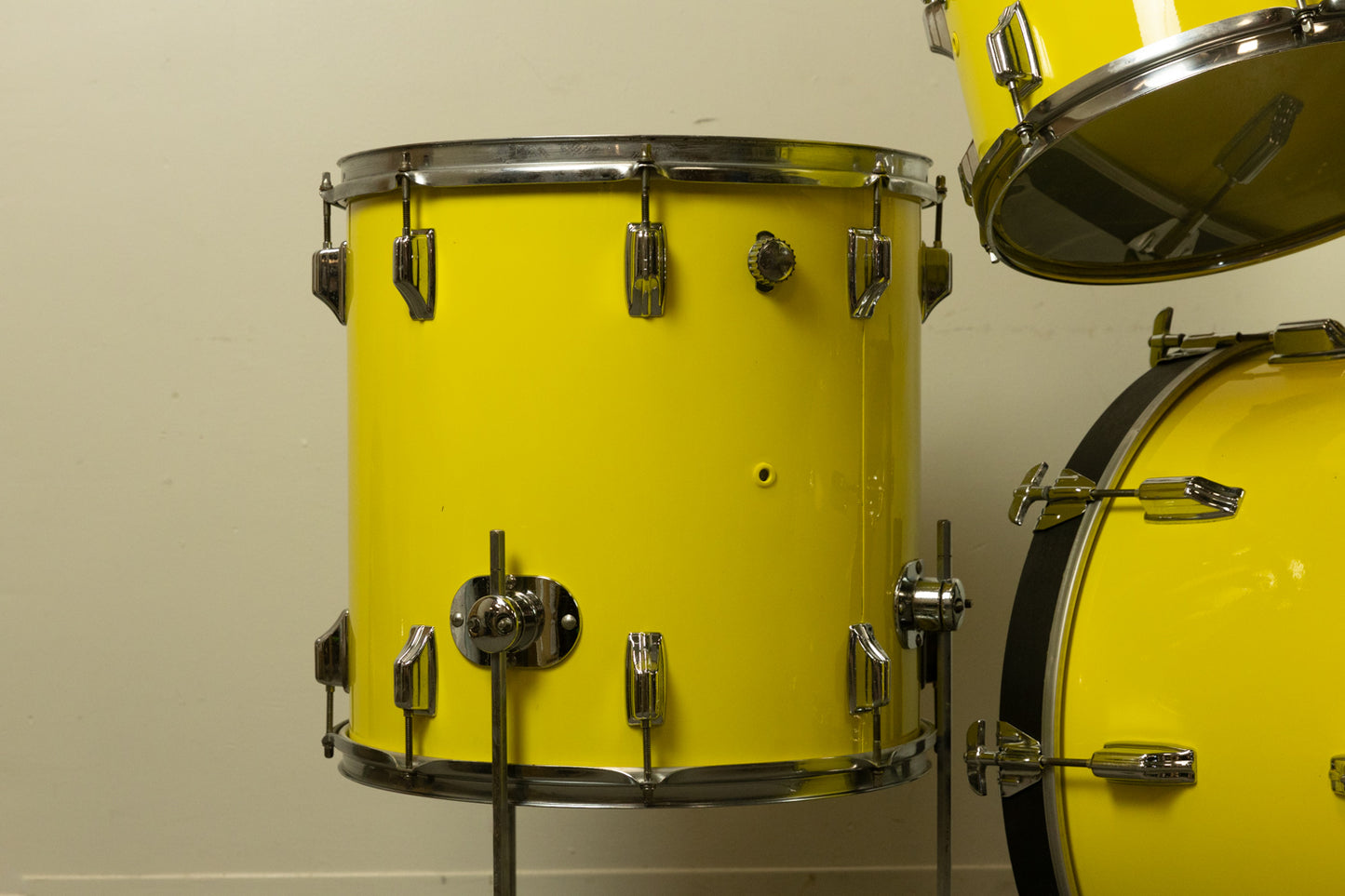 Vintage Rogers "Bumble Bee" Londoner Drum Set