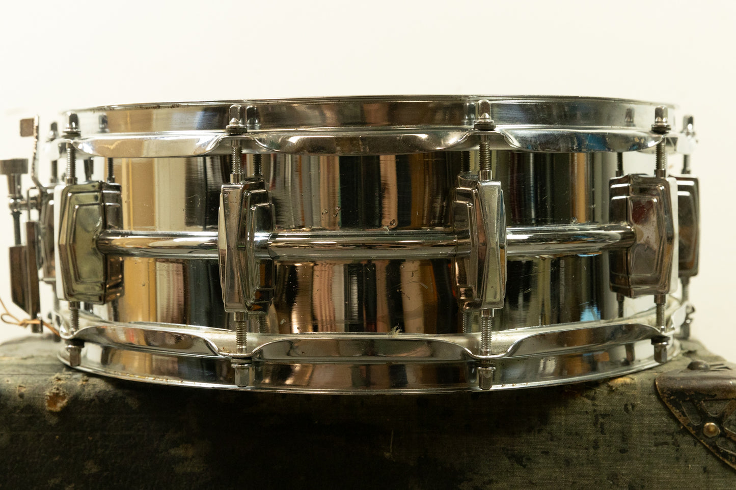 1980s Ludwig 5x14 LM400 Supraphonic Snare Drum