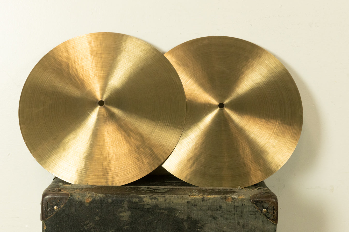 Leon 14" Modern Vintage A Hi Hat Cymbals 970g 1210g