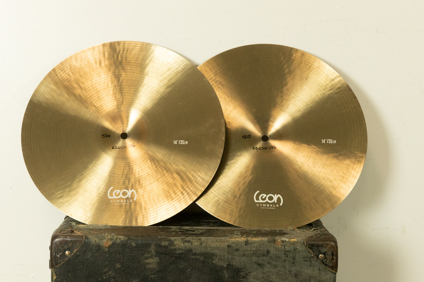 Leon 14" Modern Vintage A Hi Hat Cymbals 970g 1210g