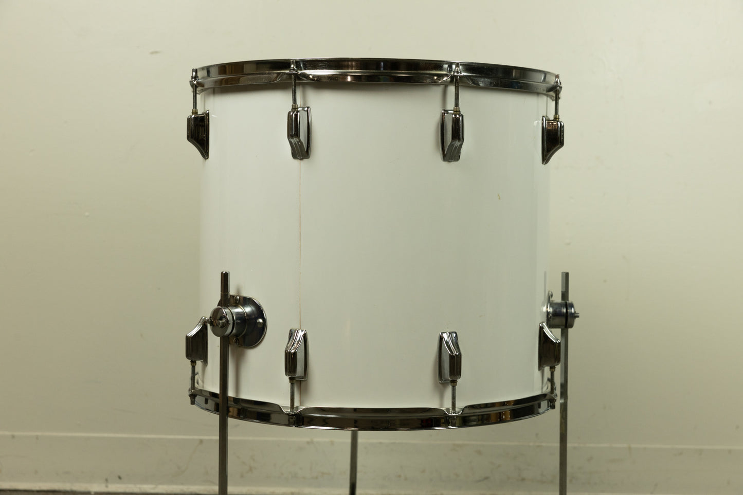 1970s Rogers 16x18" New England White "Big R" Floor Tom