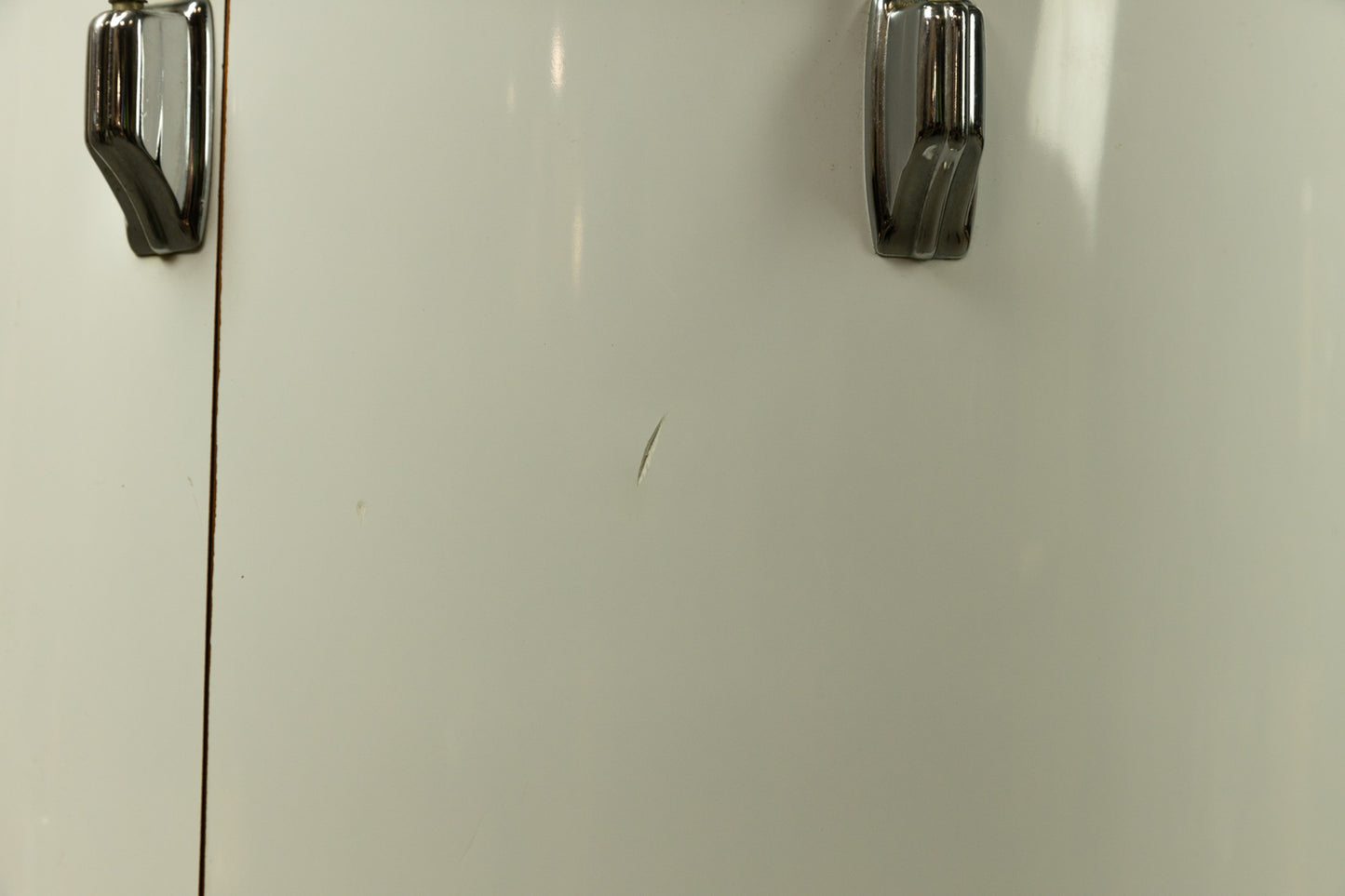 1970s Rogers 16x18" New England White "Big R" Floor Tom