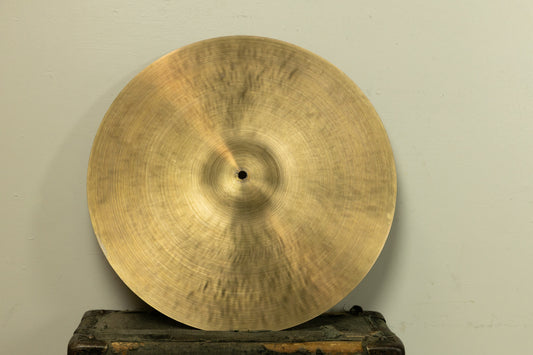 Leon 18" Modern Vintage A Medium Heavy Crash Cymbal 1500g