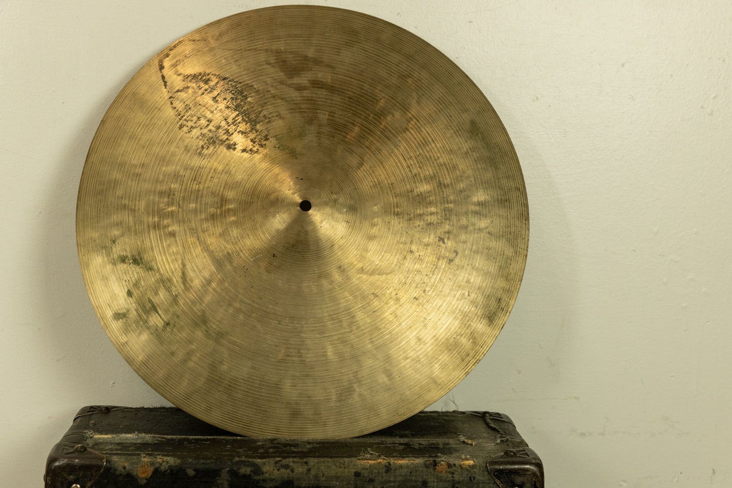 Zildjian K Istanbul 18" New Stamp Medium Ride Cymbal 1620g