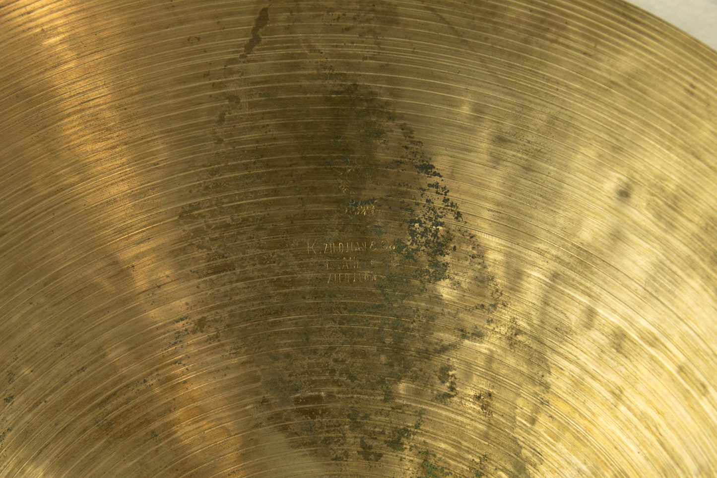 Zildjian K Istanbul 18" New Stamp Medium Ride Cymbal 1620g