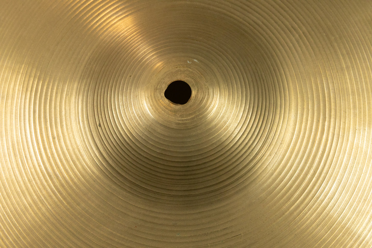 1970s Zildjian A 18" Crash Cymbal 1520g