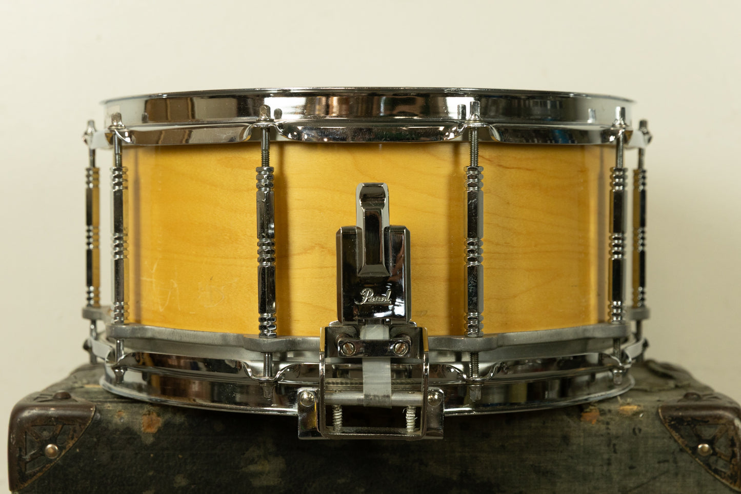 1980s Pearl 6.5x14 Maple Free-Floating Snare Drum