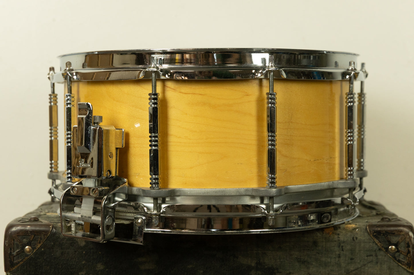 1980s Pearl 6.5x14 Maple Free-Floating Snare Drum