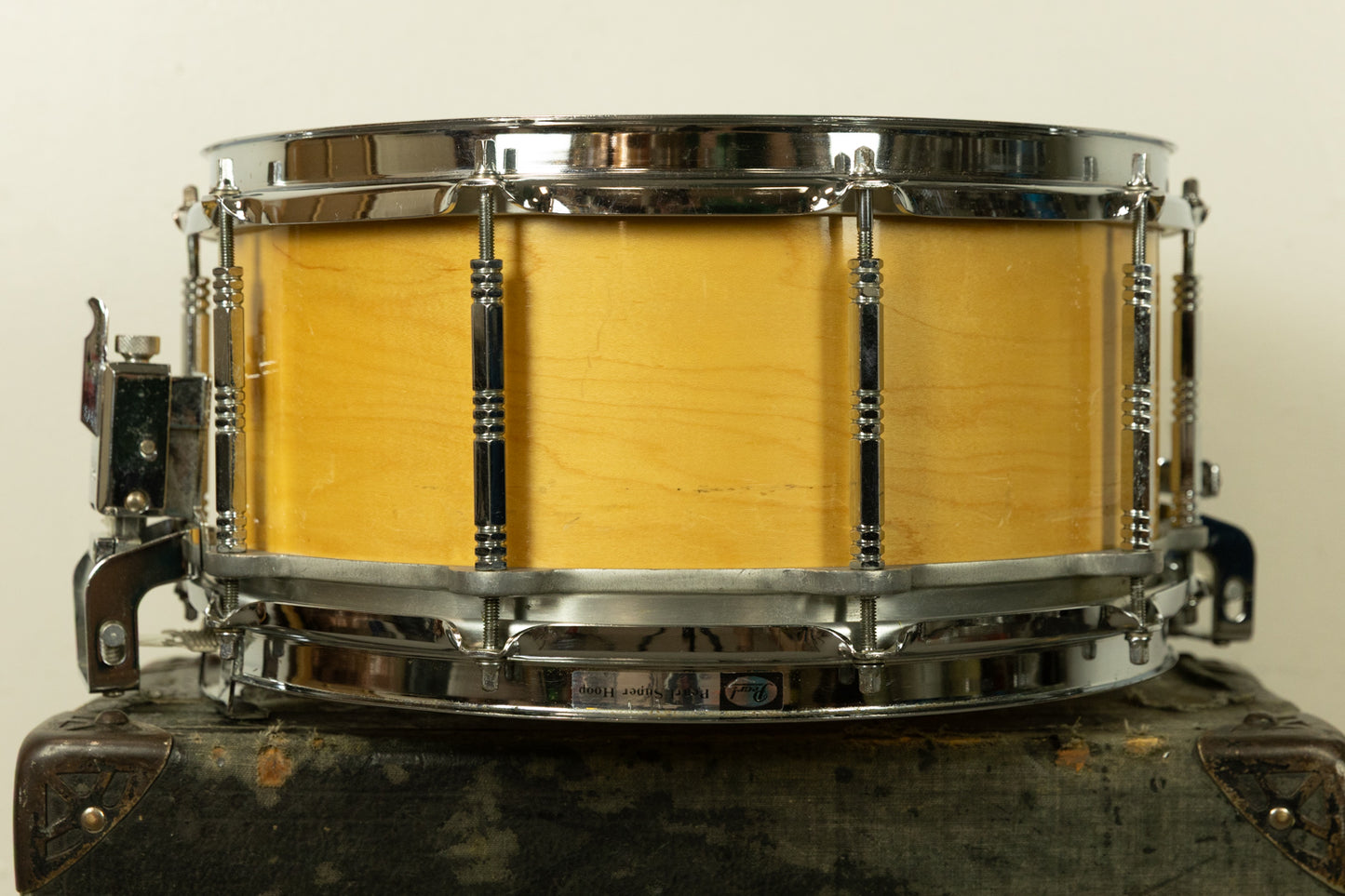 1980s Pearl 6.5x14 Maple Free-Floating Snare Drum