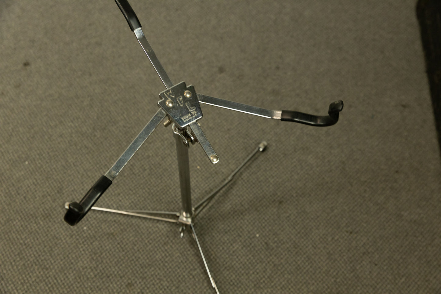 Vintage WFL Button Feet Flush Base Snare Drum Stand