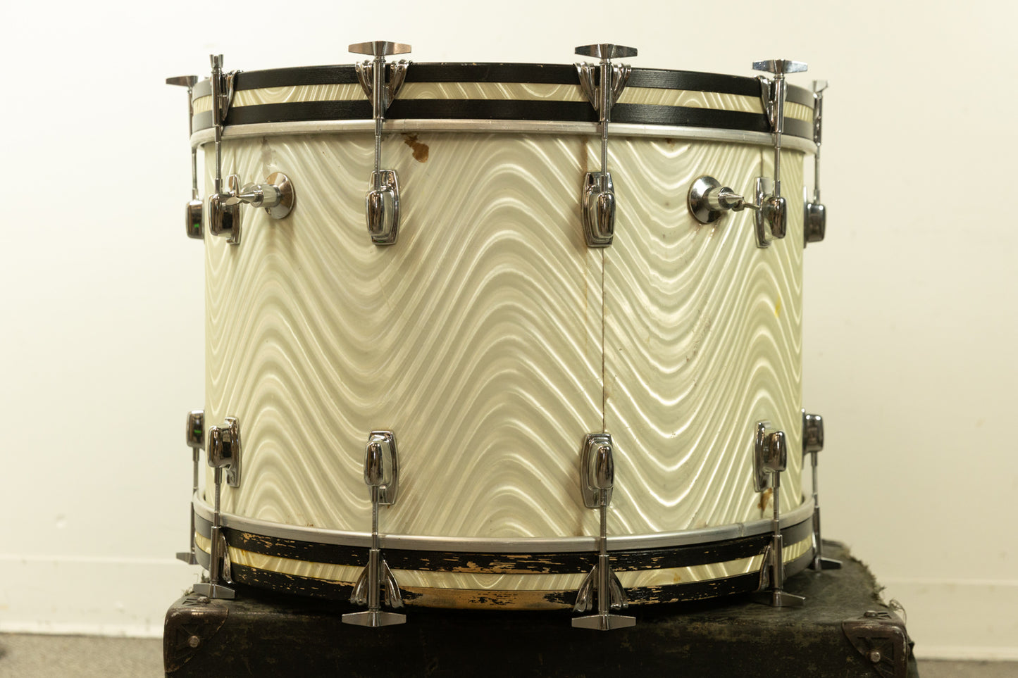 Vintage Ludwig 14x22 Standard White Astro Bass Drum