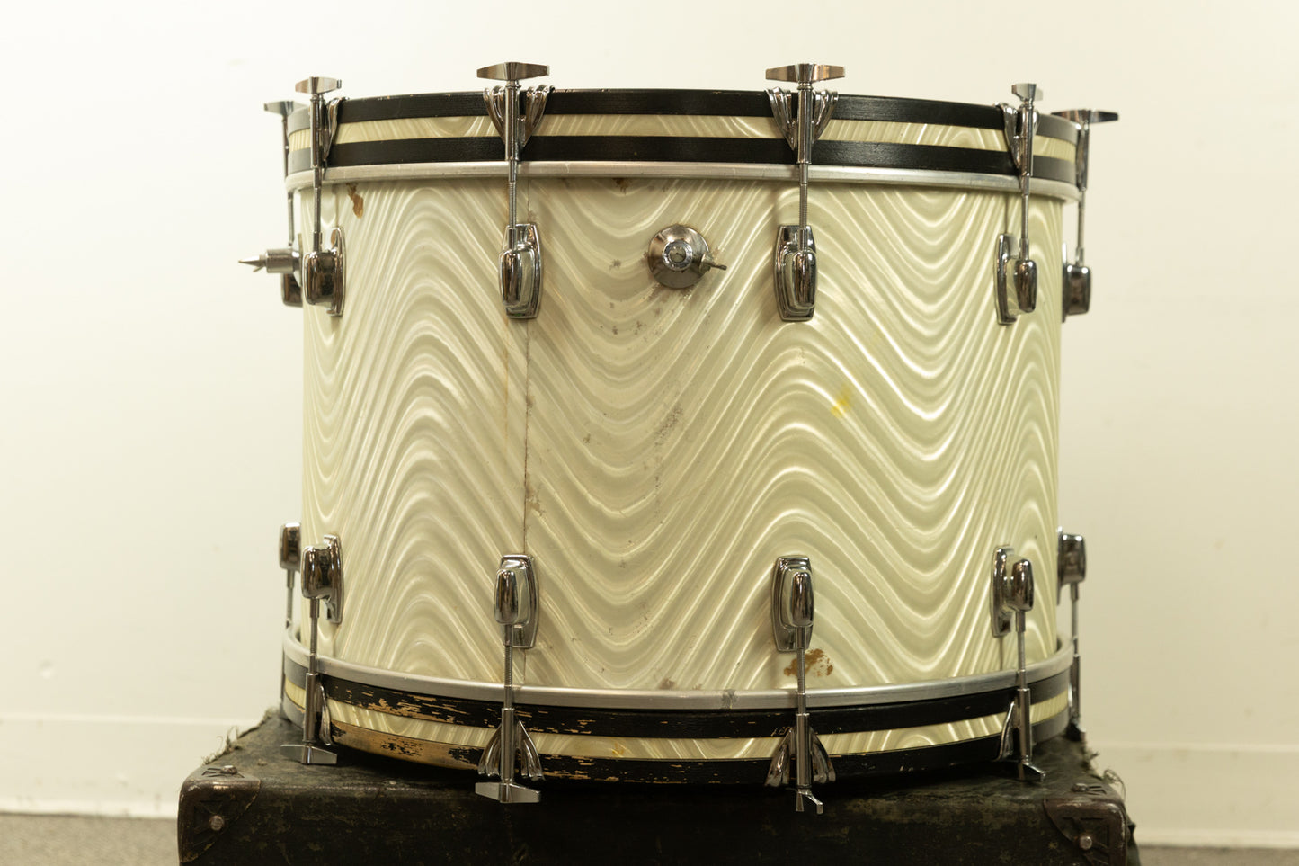Vintage Ludwig 14x22 Standard White Astro Bass Drum