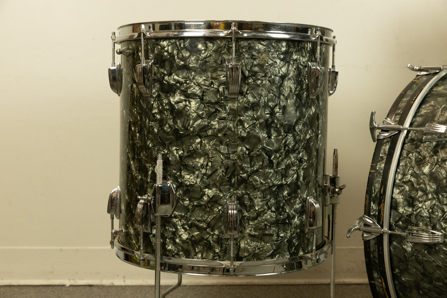 1960s Ludwig Pre-Serial Black Diamond Pearl Super Classic Drum Set