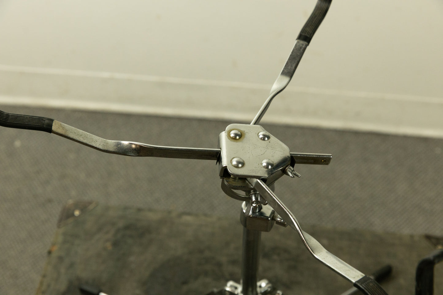 Vintage Rogers R360 Flush Base Snare Drum Stand