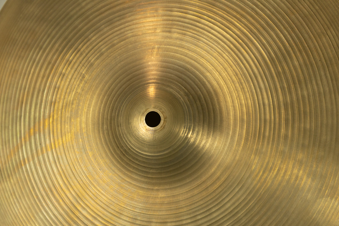 1960s A Zildjian 14" New Beat Hi Hat Cymbals 813g 1284g