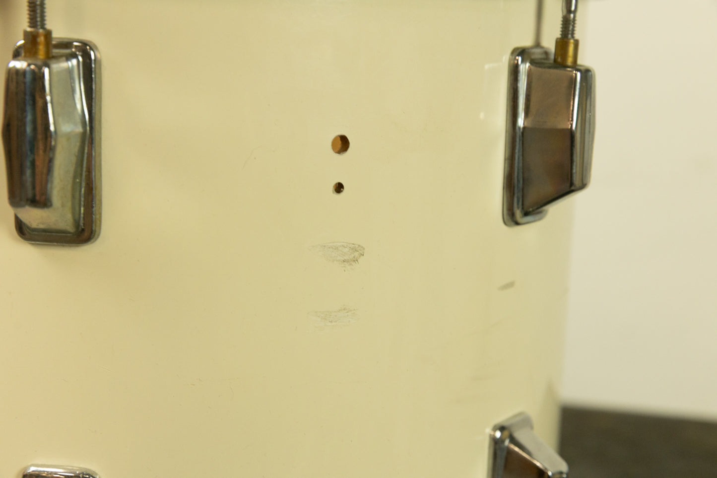 1980s Pearl 10x12 White Cortex Maple Tom