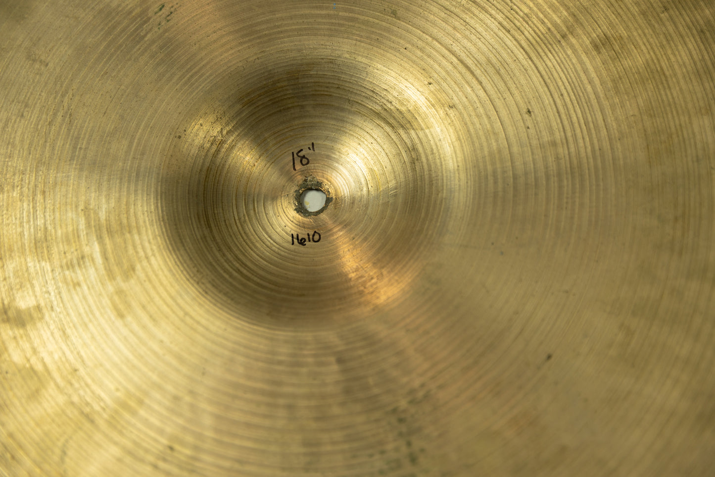 1970s Zildjian 18" A Thin Stamp Crash Cymbal 1610g