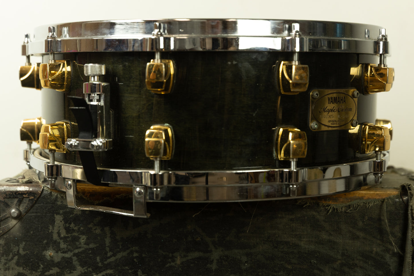 Yamaha 5.5x14 Maple Custom Ebony Lacquer Snare Drum