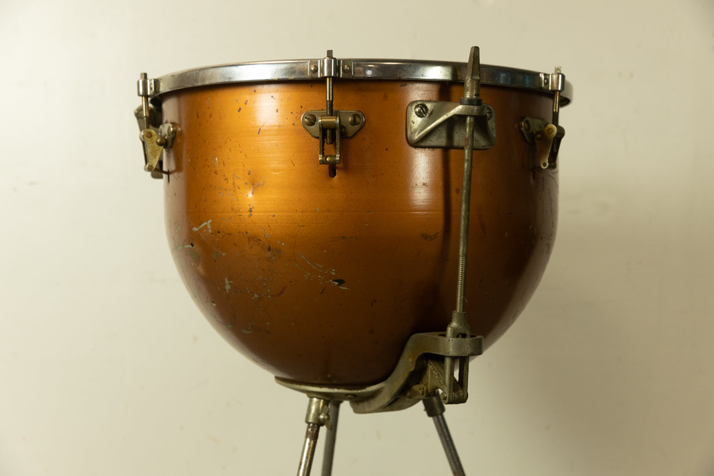 Vintage Ludwig 20" Machine Timpani
