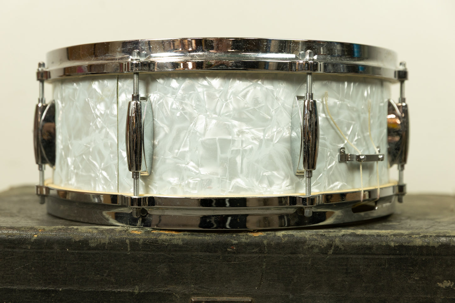 1960s Gretsch 5.5x14 White Marine Pearl Mode 4103 Snare Drum