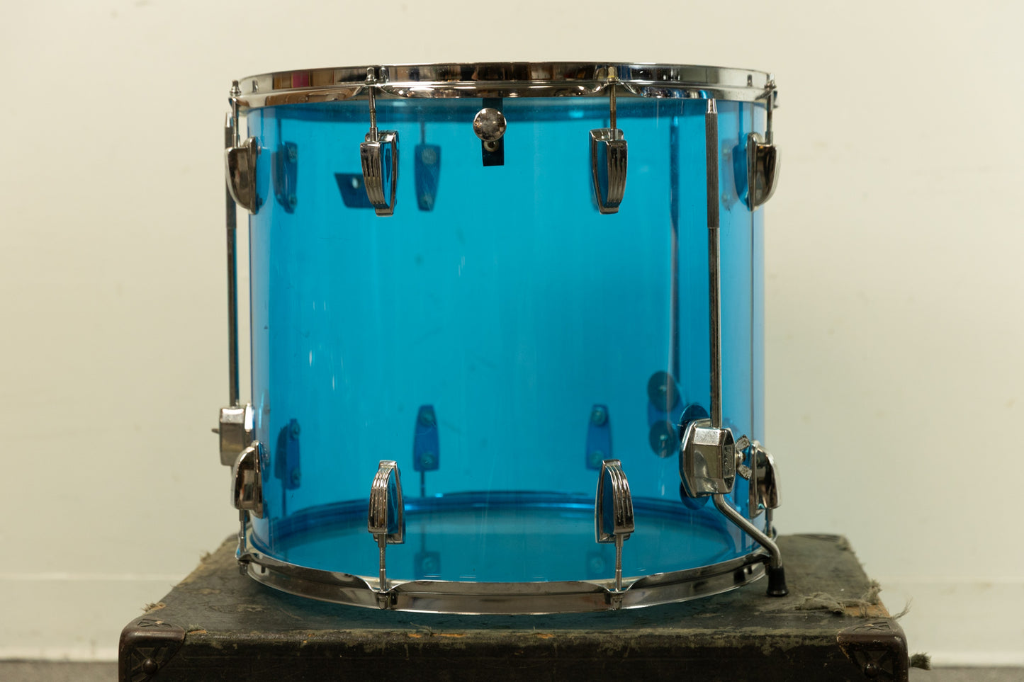 1970s Ludwig 16x18 Blue Vistalite Floor Tom