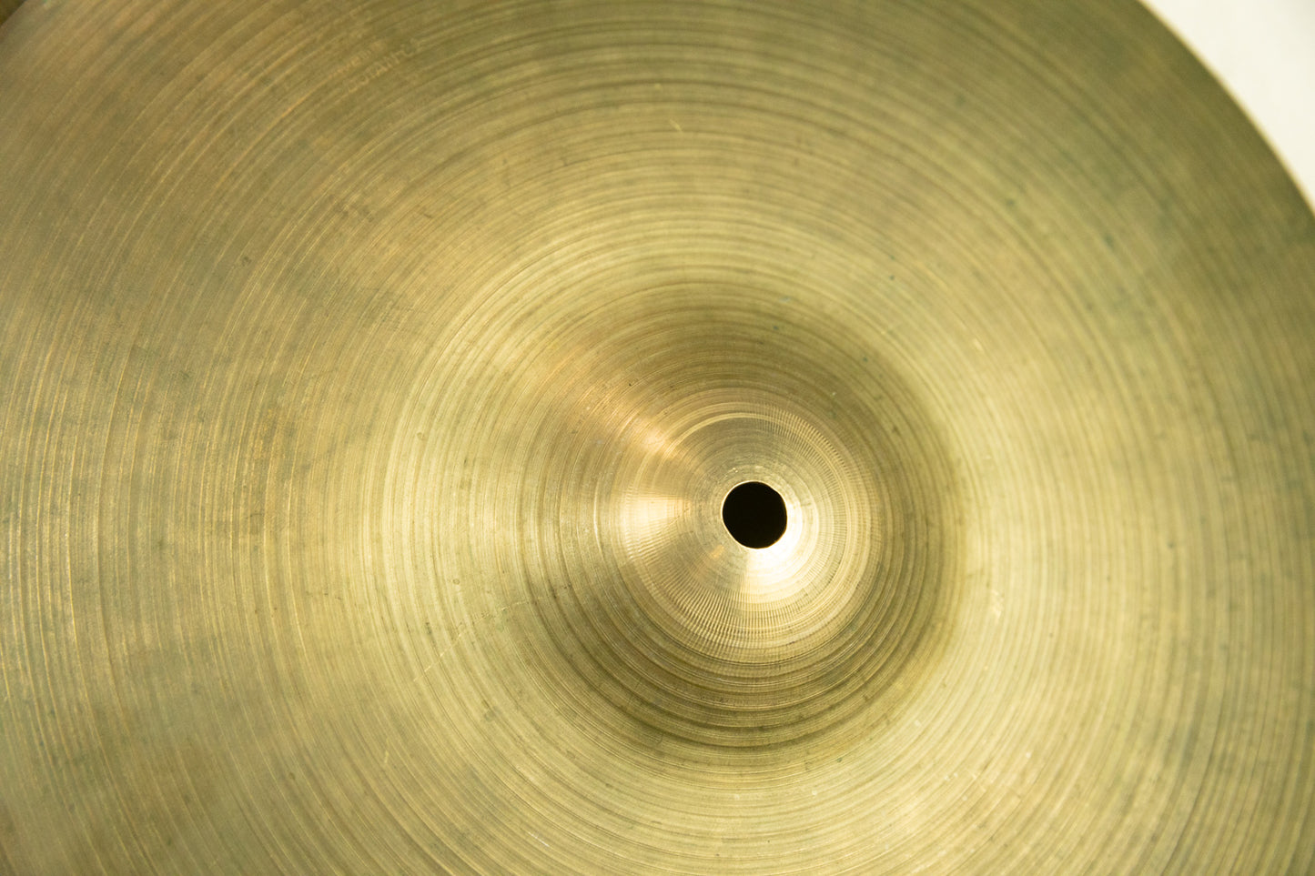 1970s Zildjian A 14" Hollow Logo New Beat Hi Hat Cymbals 893g 1391g