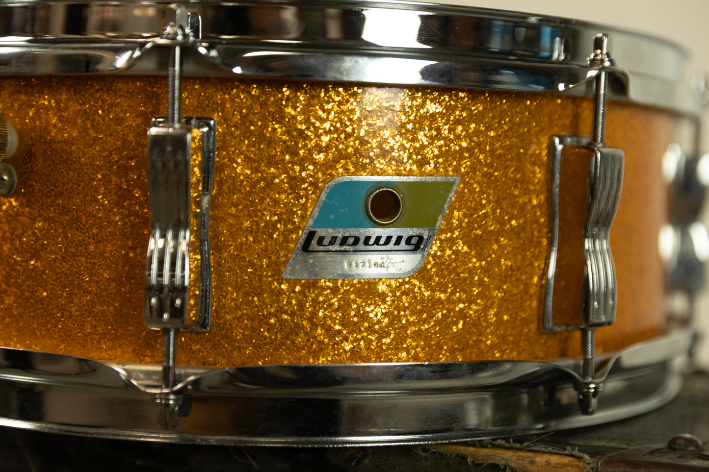 1970s Ludwig 5x14 Gold Sparkle Jazz Festival Snare Drum