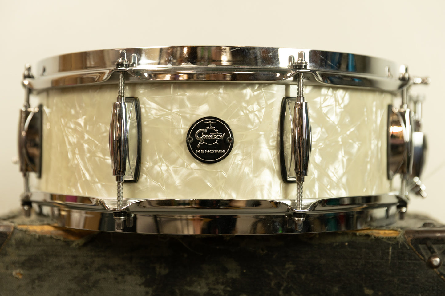Gretsch 5x14 Renown White Marine Pearl Snare Drum