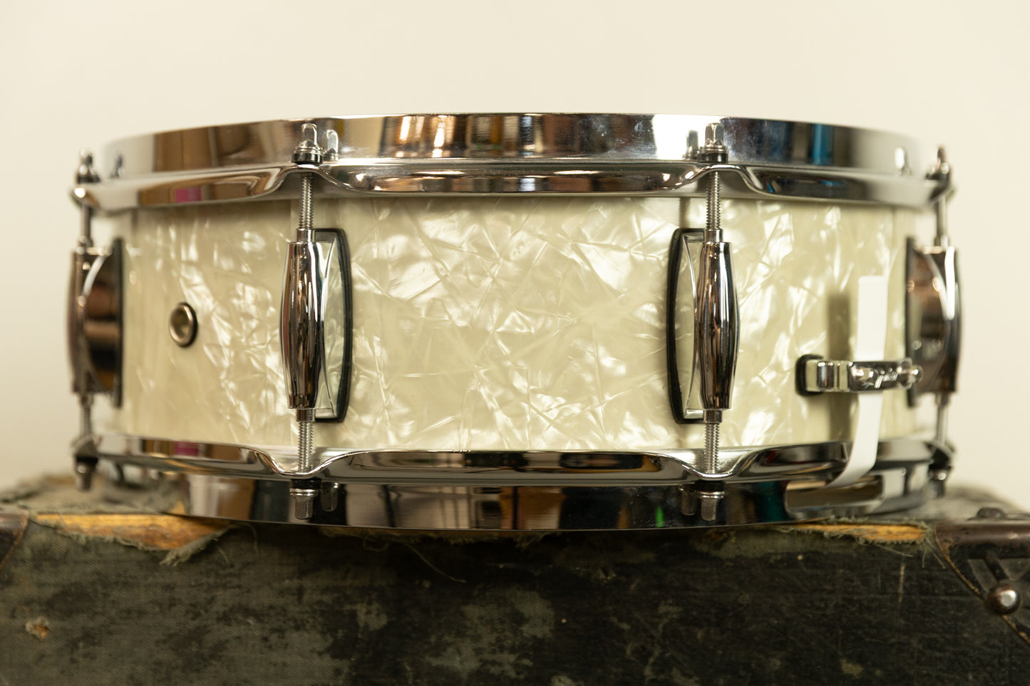 Gretsch 5x14 Renown White Marine Pearl Snare Drum