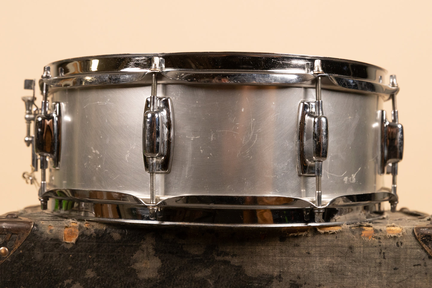 Vintage Ludwig 5x14 Standard Aluminum Snare Drum