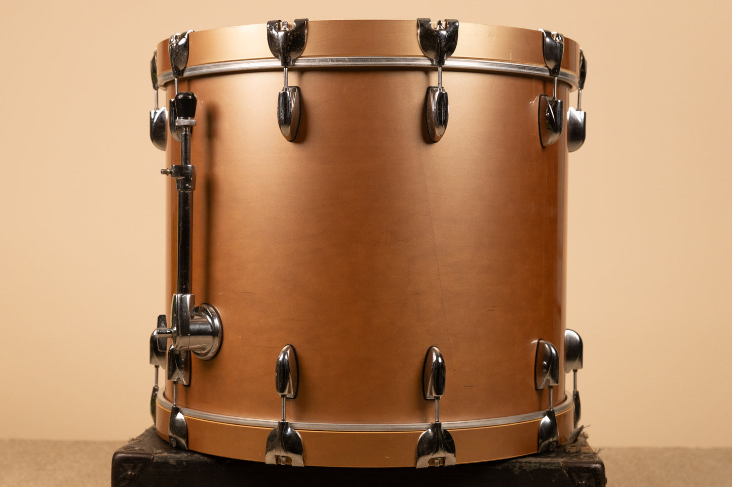 2000s Gretsch Renown 18x22 Champagne Silk Bass Drum