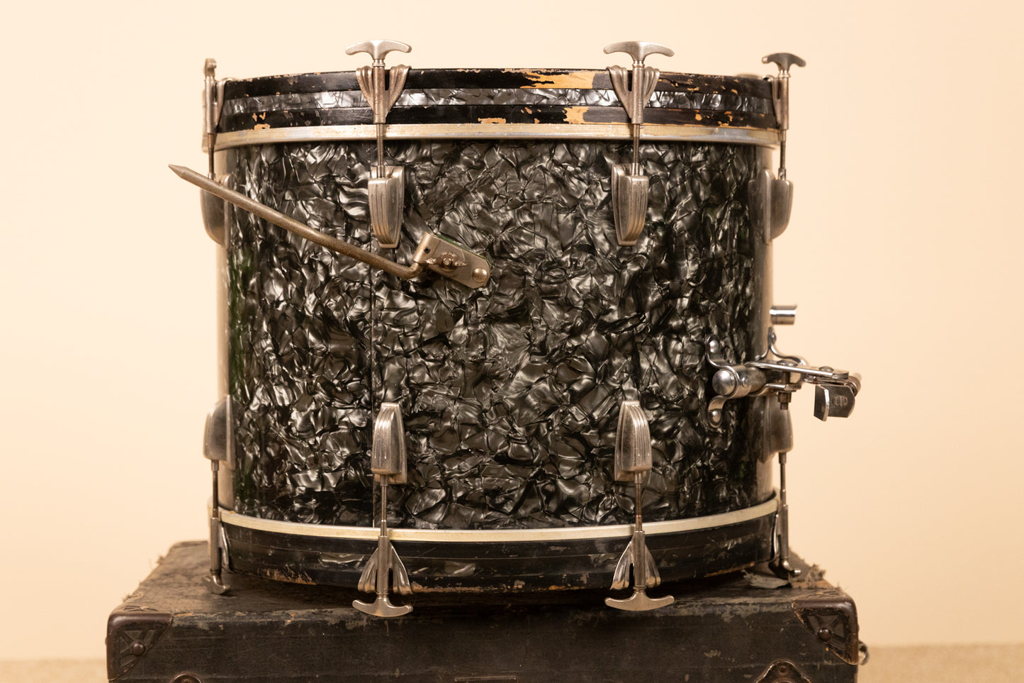 1950s WFL 14x20 Black Diamond Pearl Bass Drum