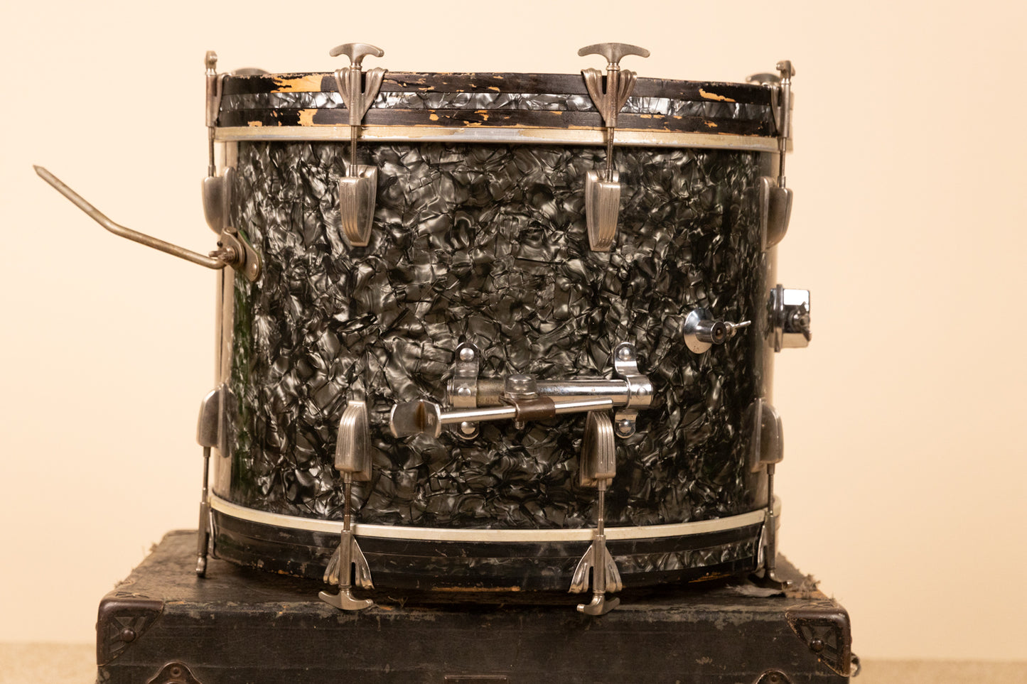 1950s WFL 14x20 Black Diamond Pearl Bass Drum
