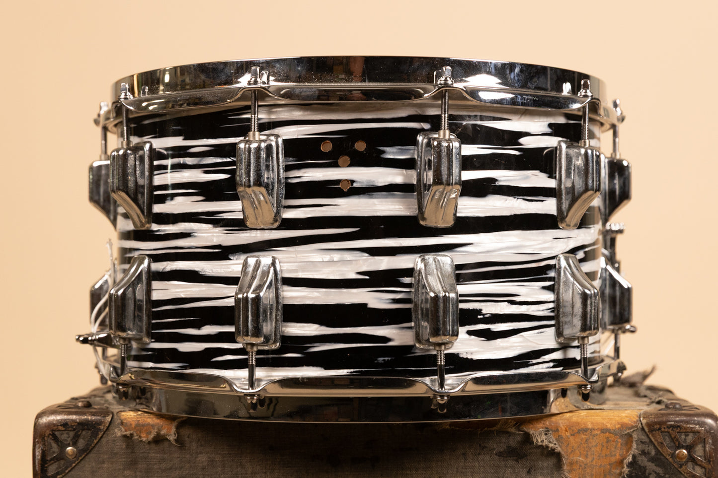 Vintage Newsound 8x14 White Tiger Pearl Snare Drum