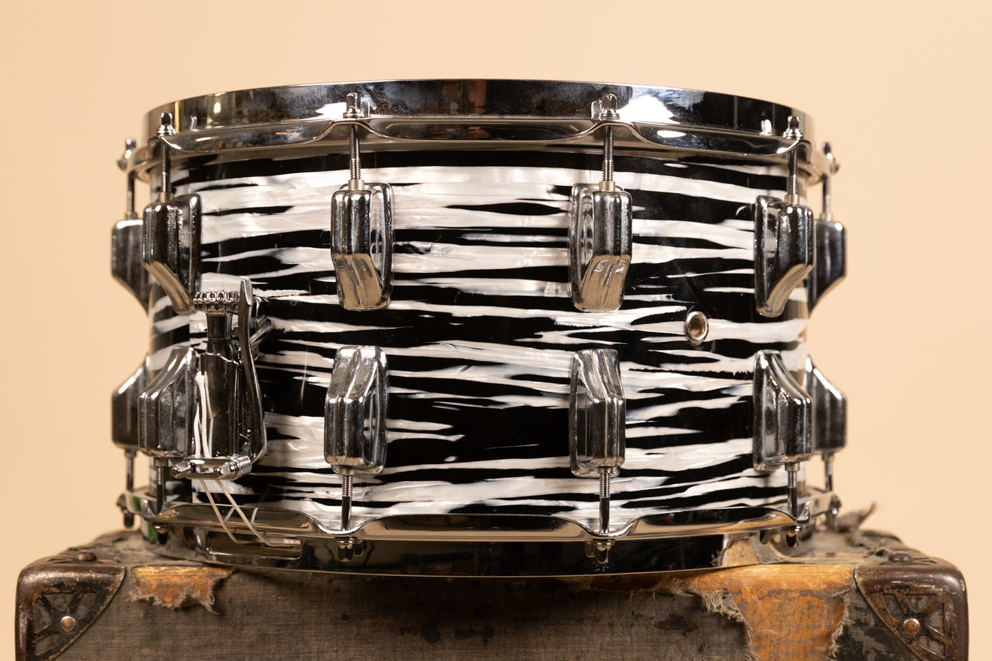 Vintage Newsound 8x14 White Tiger Pearl Snare Drum