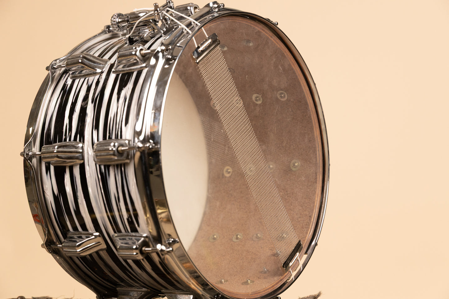 Vintage Newsound 8x14 White Tiger Pearl Snare Drum