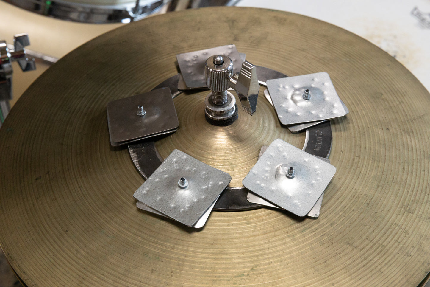 Clinton Light Ching Ring