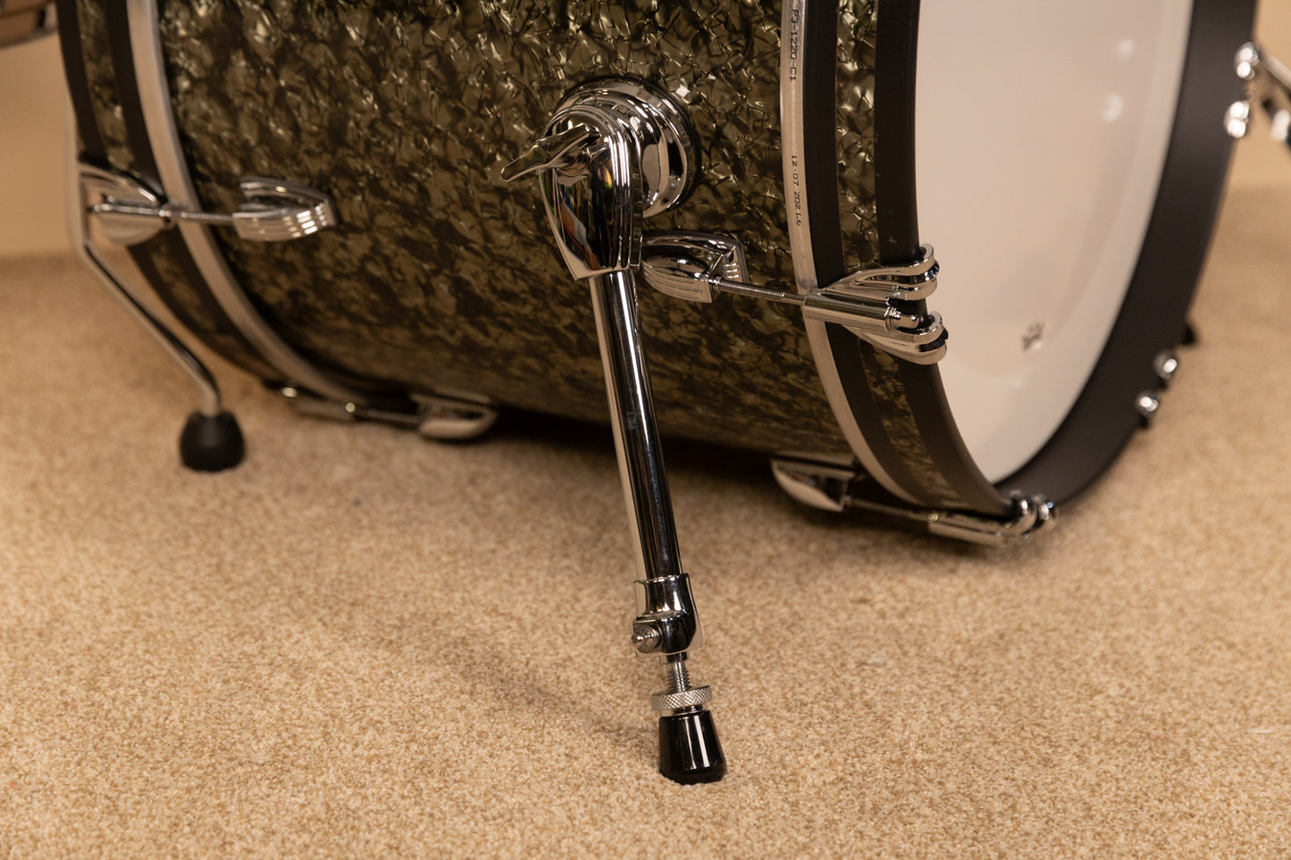 2026 Ludwig Moss Green Pearl Classic Maple Downbeat Drum Set