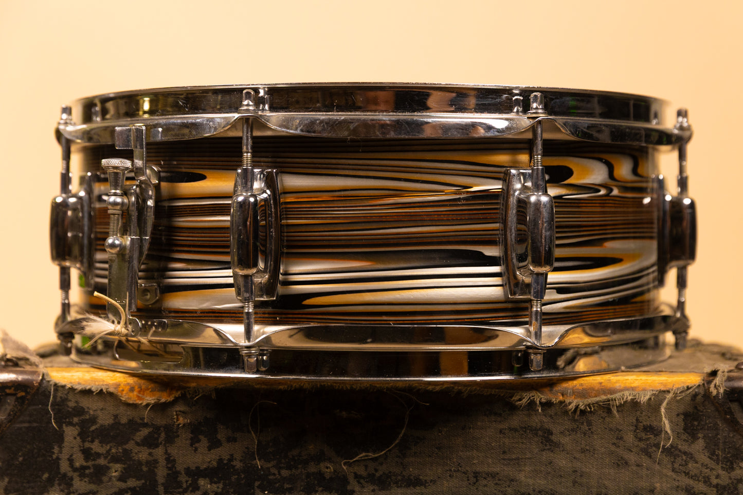 1970s Ludwig 5x14 Standard Gold Strata Snare Drum